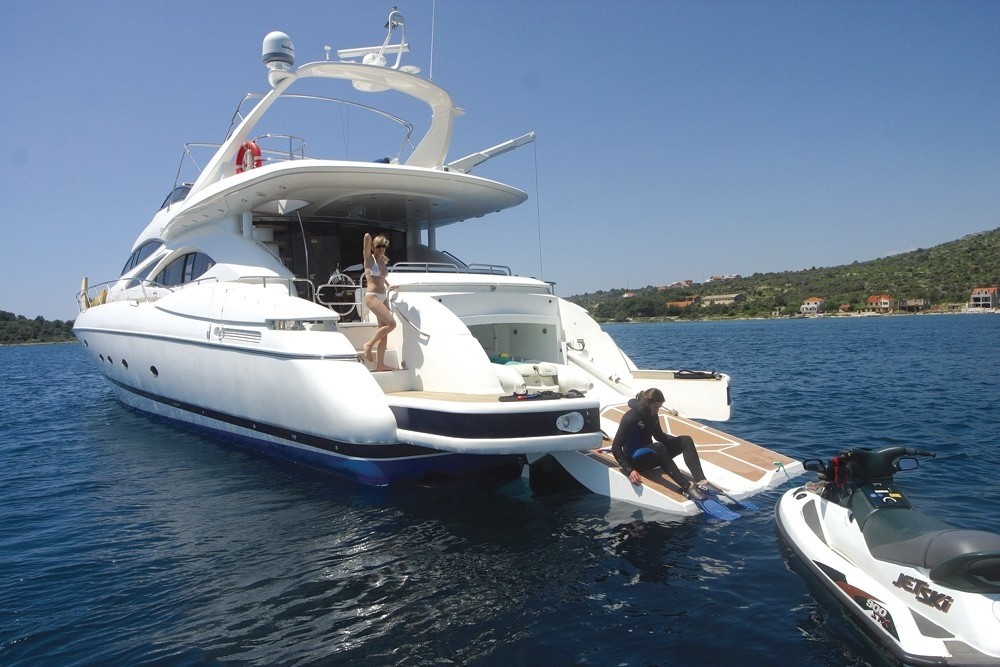 oliver steil yacht